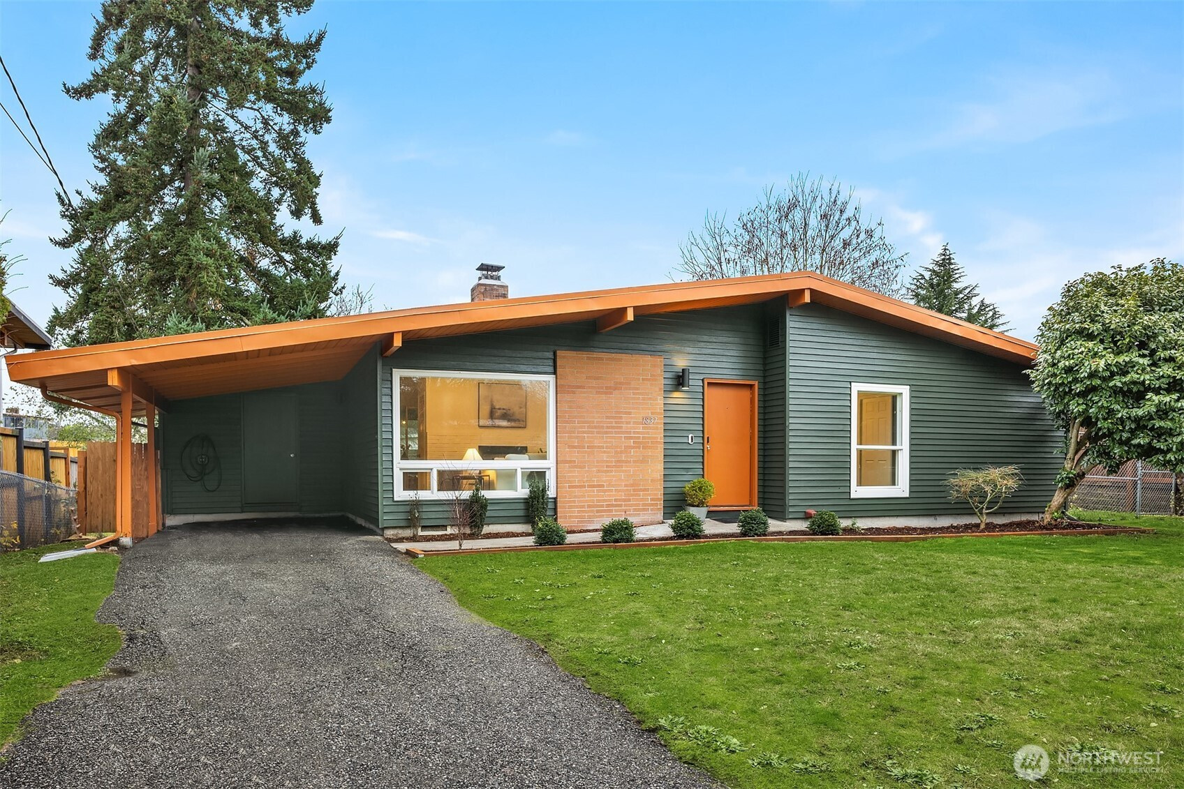 1837 S 264th Place, Des Moines, WA 98198