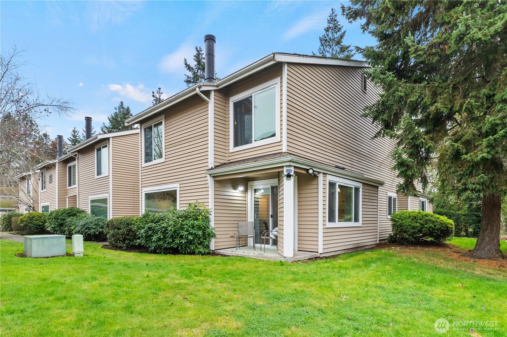 23723 12th Place S, Des Moines, WA 98198