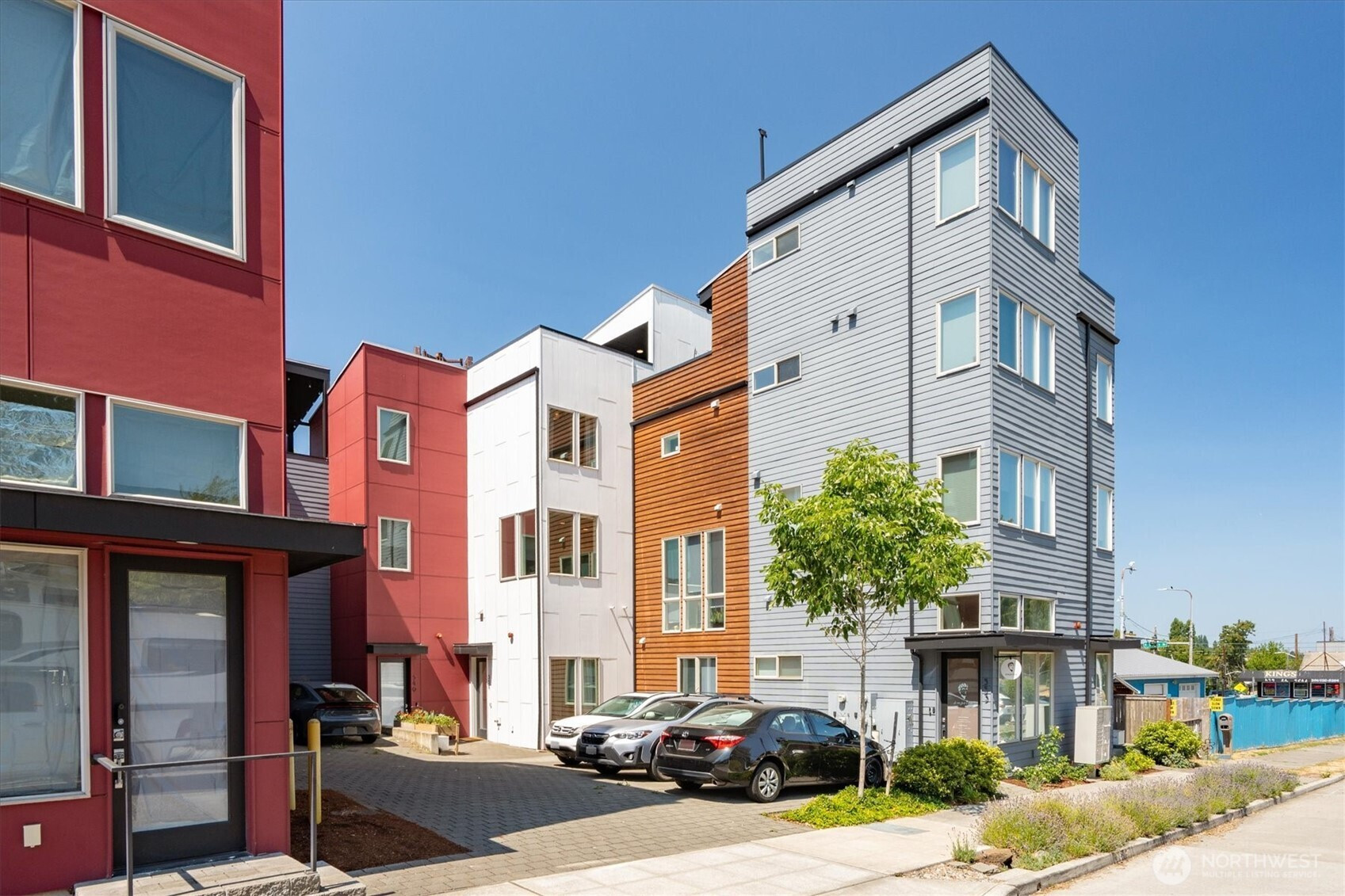 551 28th Avenue, Seattle, WA 98122