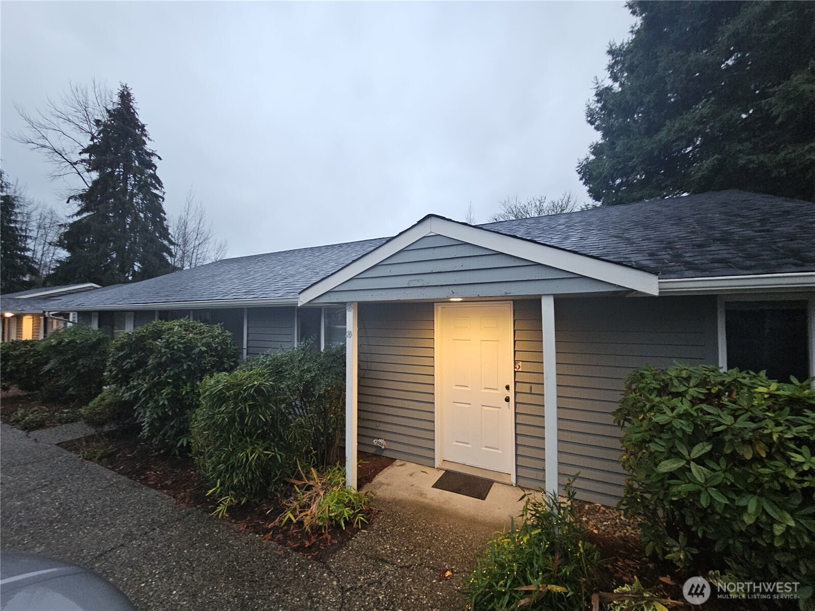 406 E Pioneer Street, Granite Falls, WA 98252