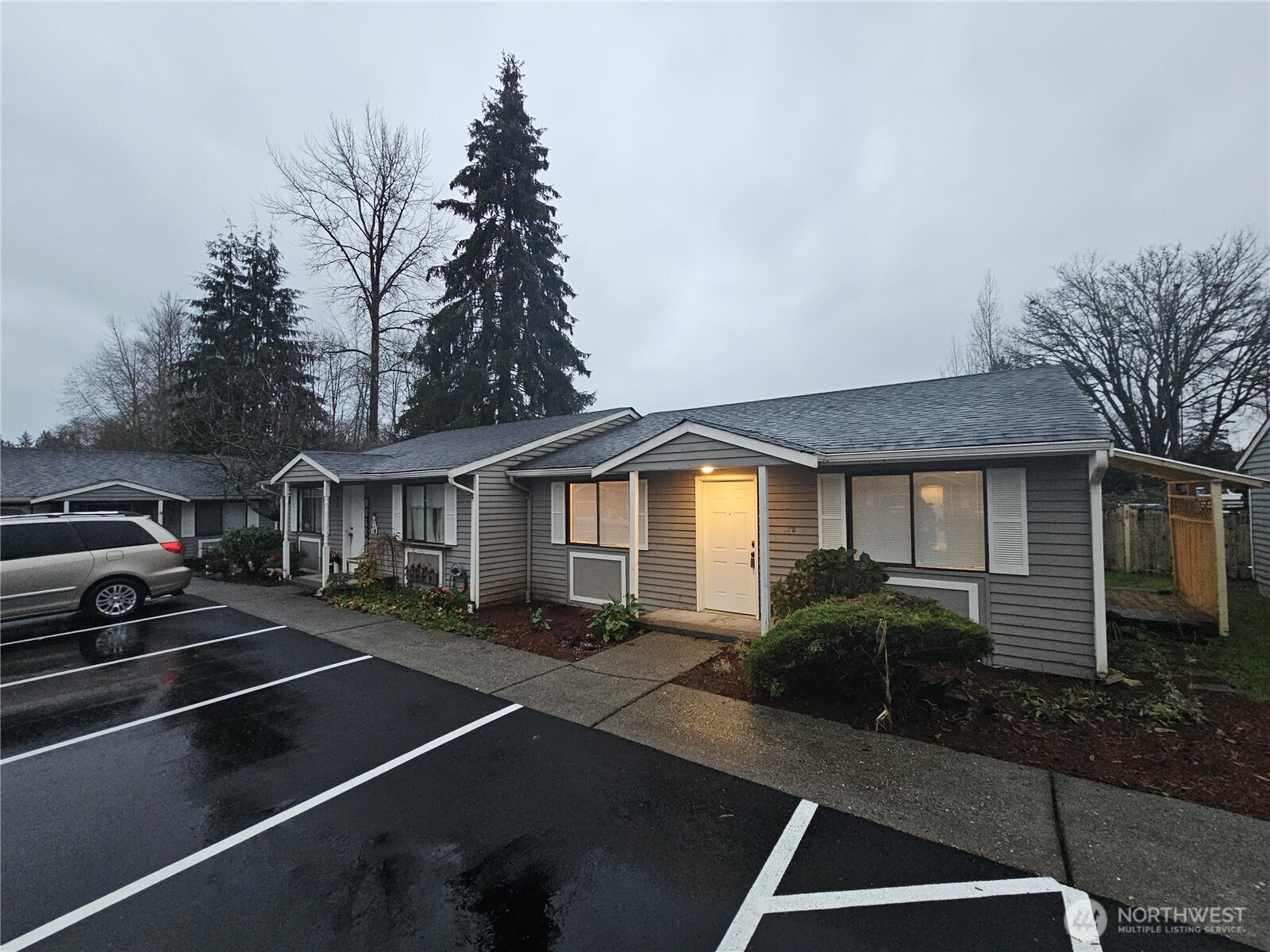 406 E Pioneer Street, Granite Falls, WA 98252