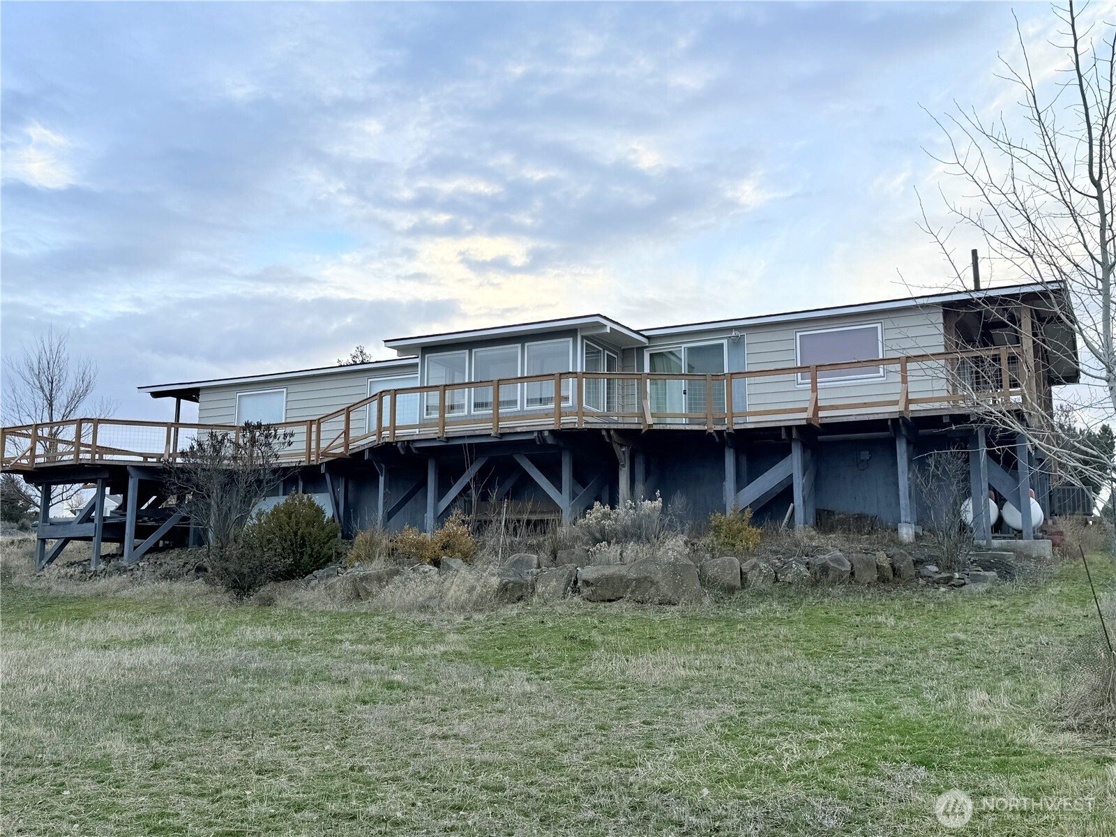 411 SW College Avenue, Wilbur, WA 99185