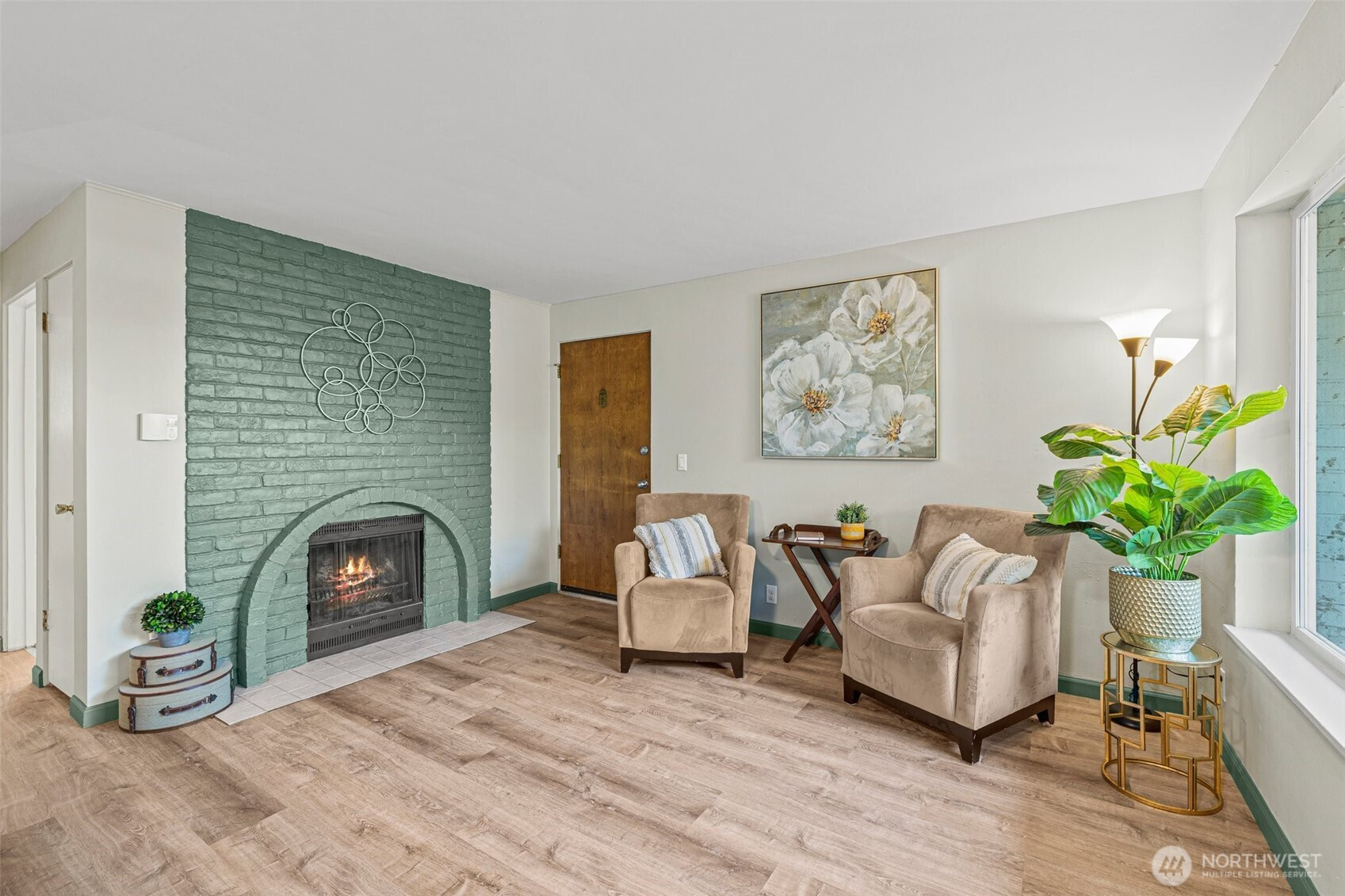 1020 S 230th Street, Des Moines, WA 98198