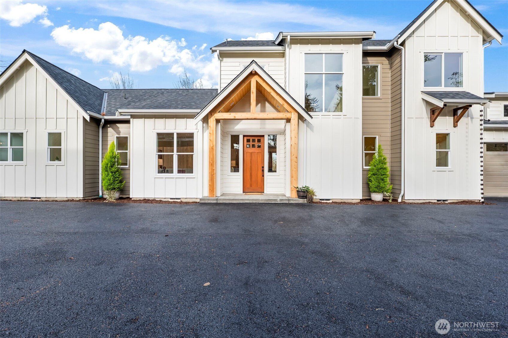 2811 McHugh Avenue, Enumclaw, WA 98022