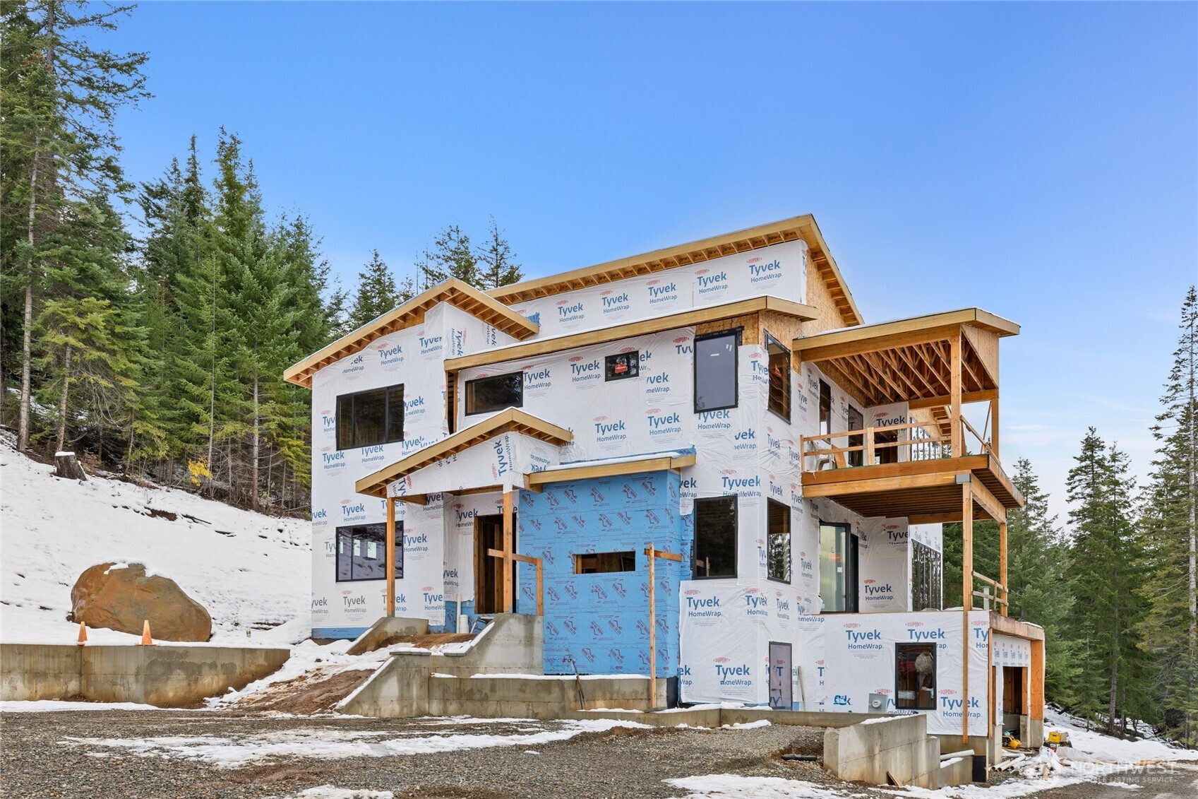 901 Whisper Creek Drive, Cle Elum, WA 98922