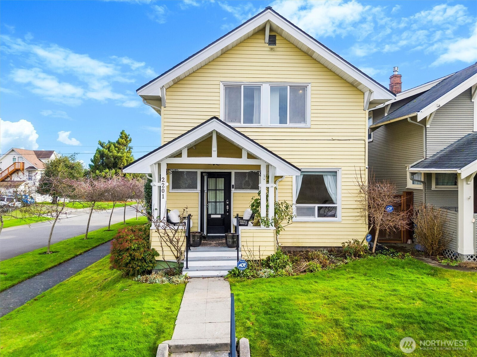 2201 Rockefeller Avenue, Everett, WA 98201