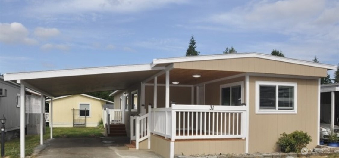 18501 52nd Avenue W, Lynnwood, WA 98037