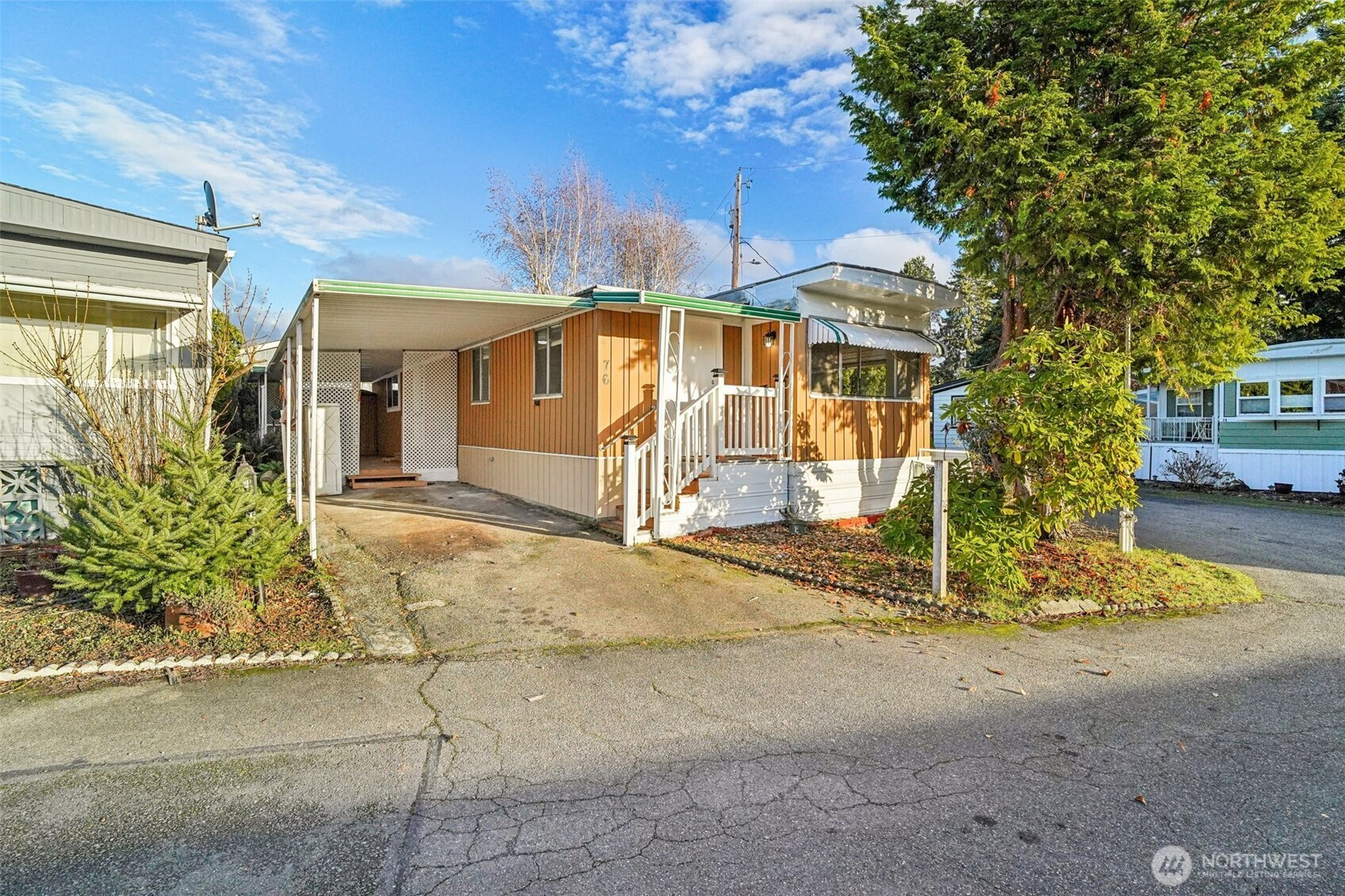 18501 52nd Avenue W, Lynnwood, WA 98037