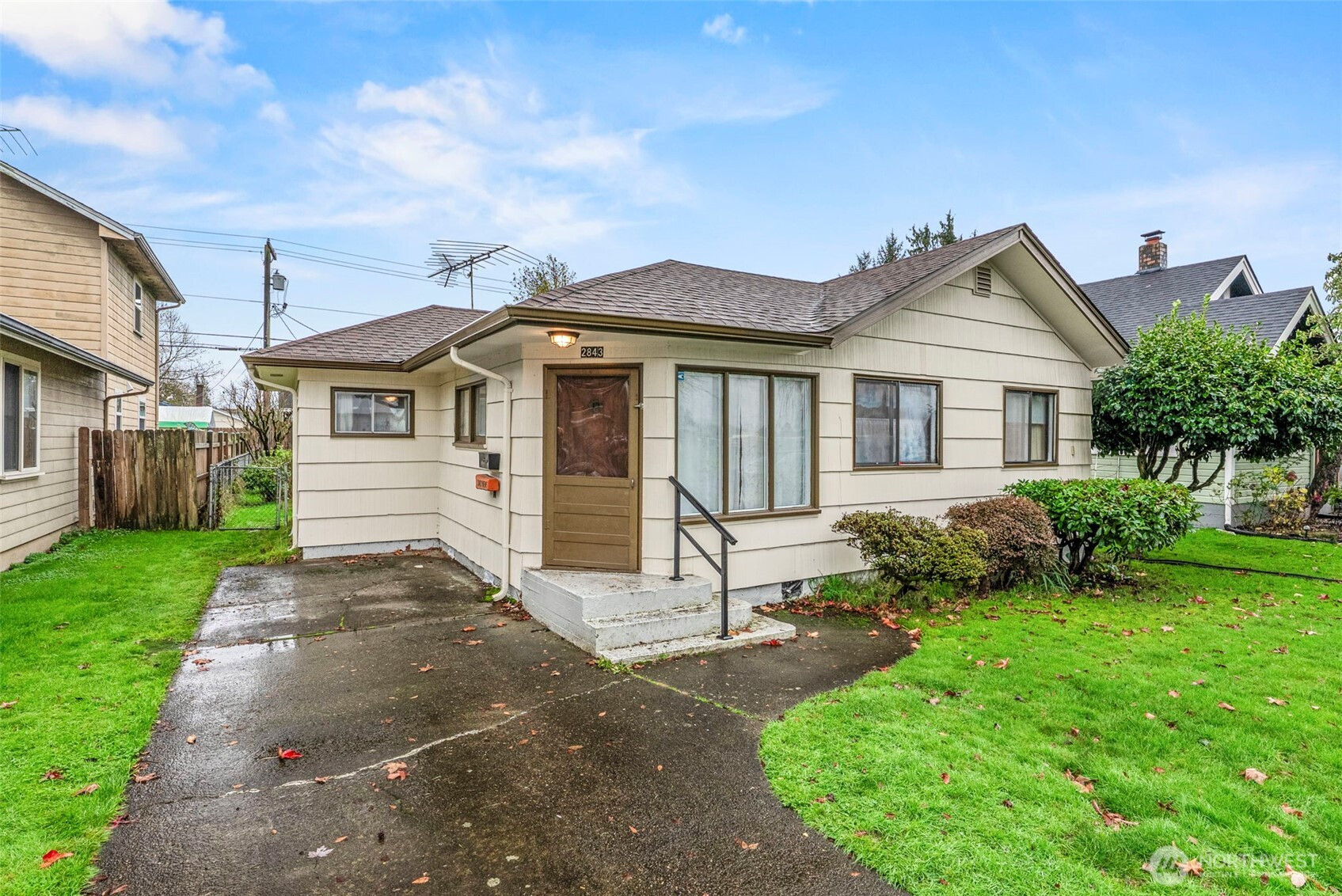 2843 Hemlock Street, Longview, WA 98632