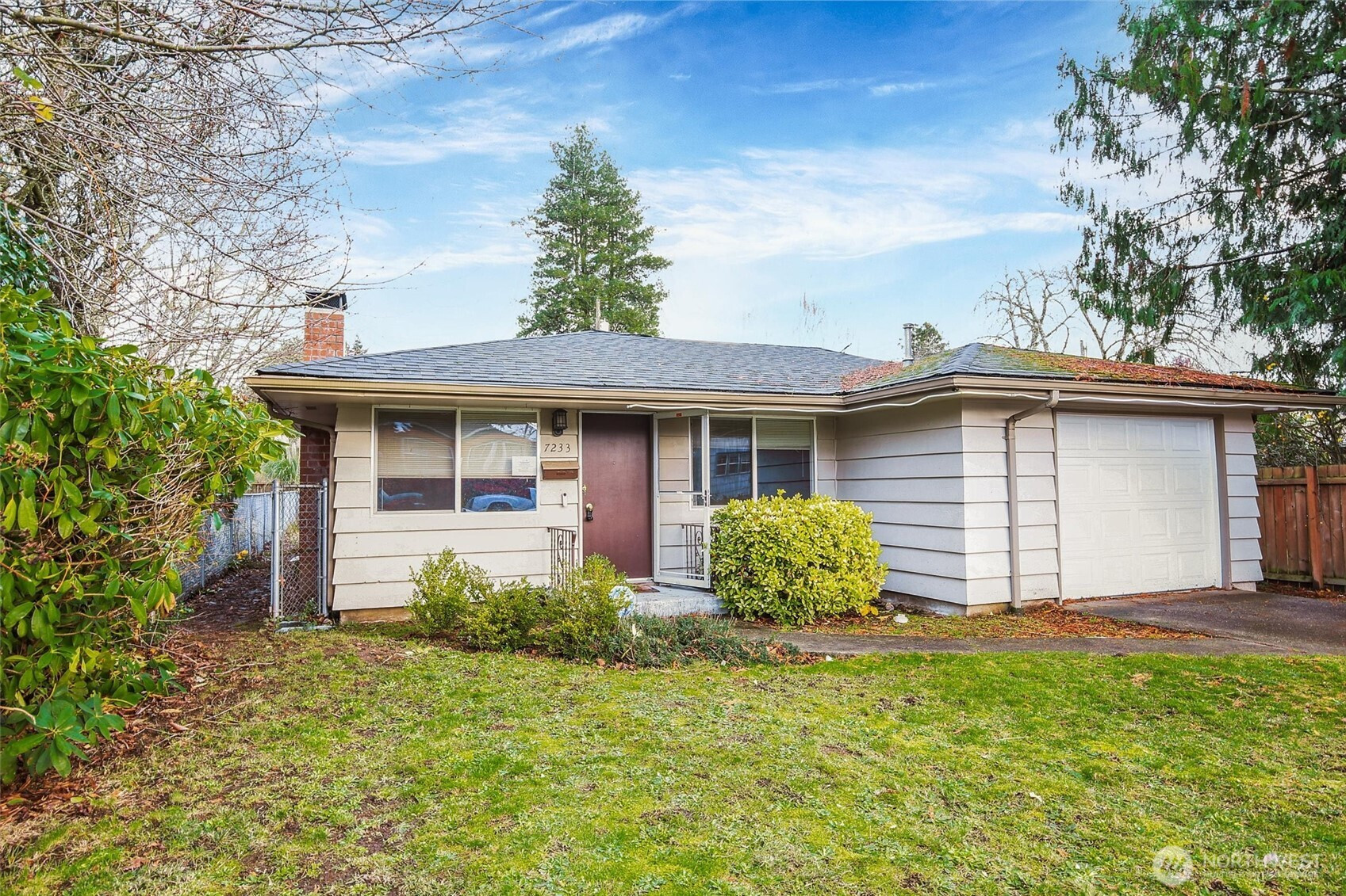 7233 Tacoma Avenue S, Tacoma, WA 98408