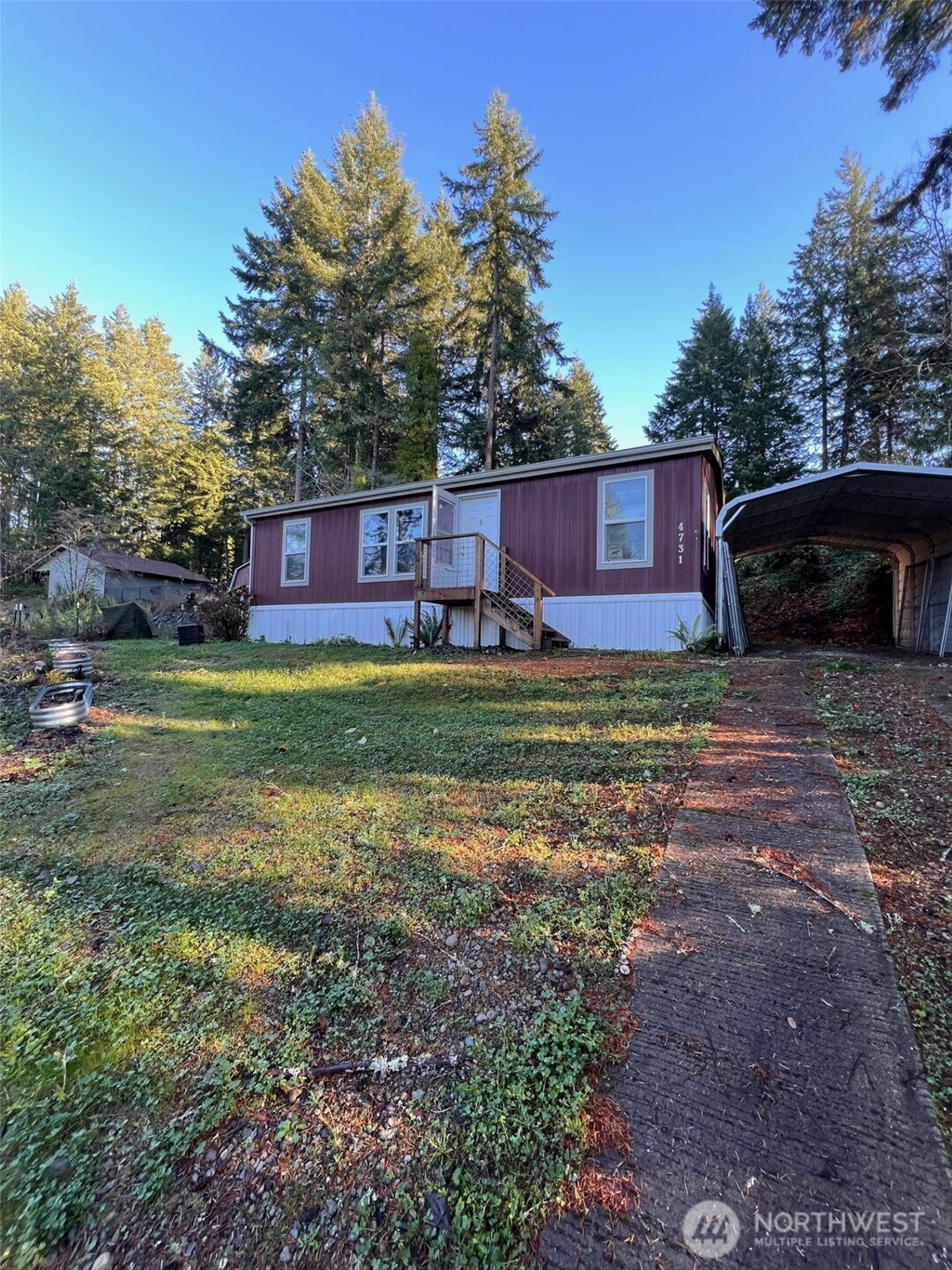 4731 E Rasor Road W, Belfair, WA 98528