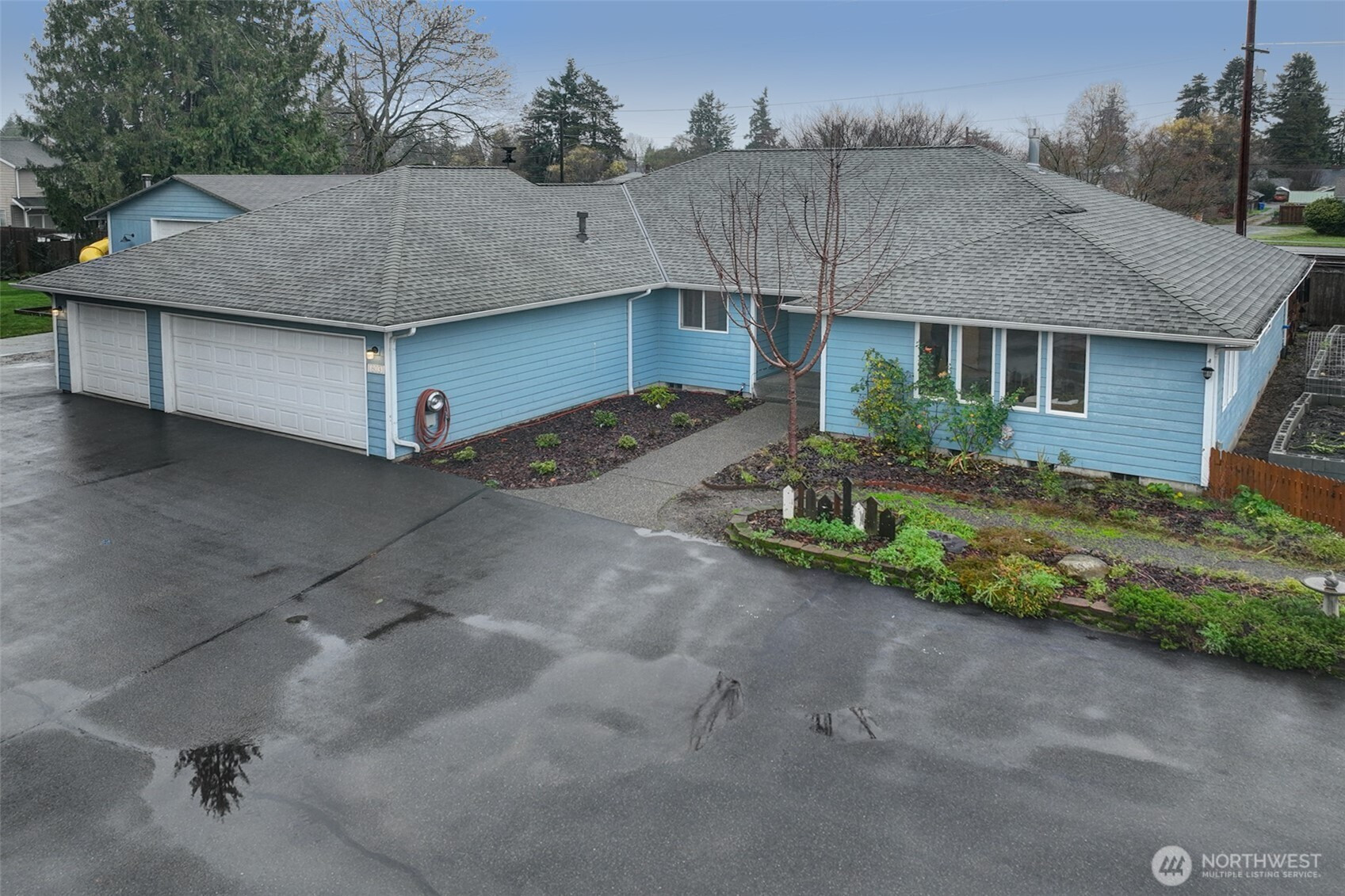 803 3rd Avenue NW, Puyallup, WA 98371