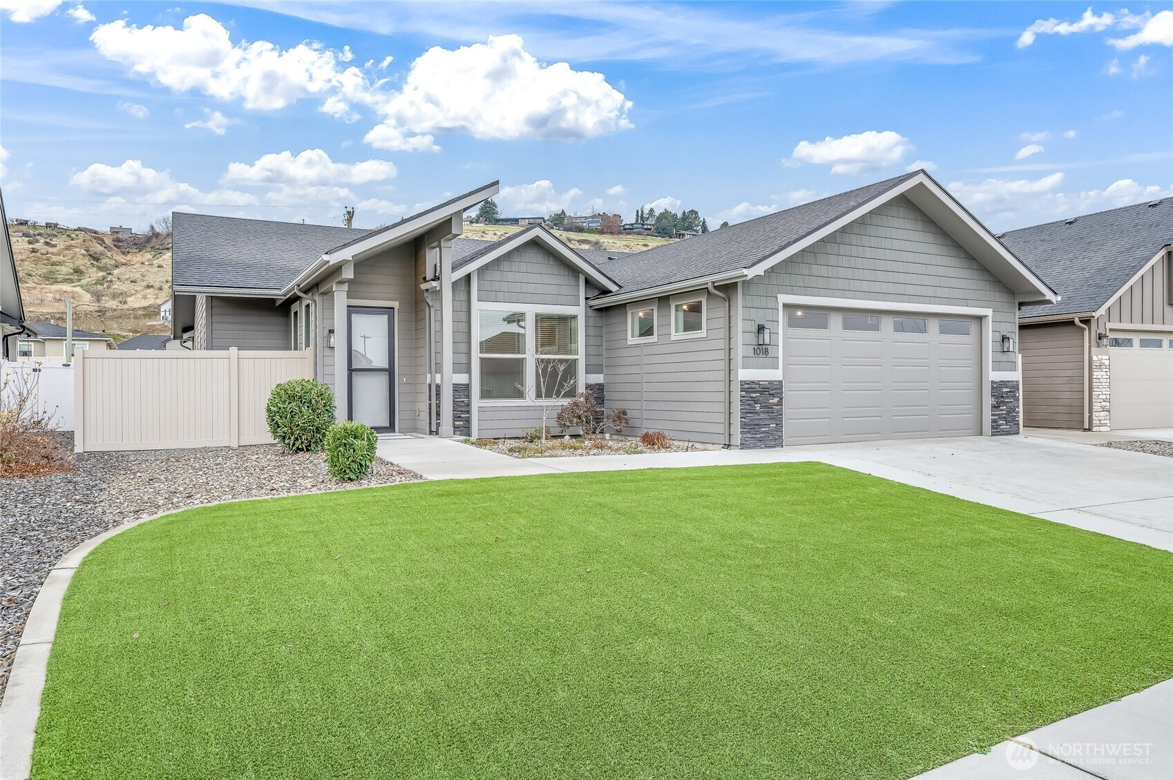 1018 Racine Springs Drive, Wenatchee, WA 98801
