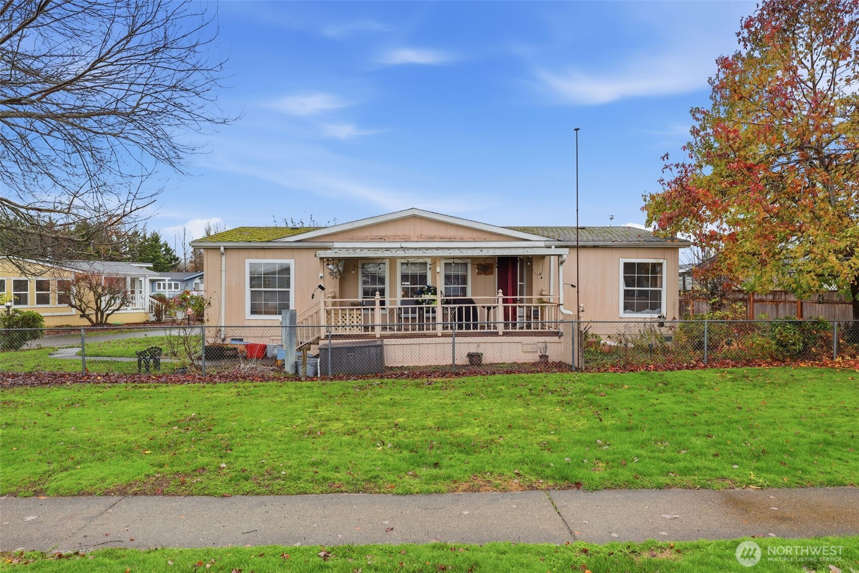 298 Holly Drive, Enumclaw, WA 98022