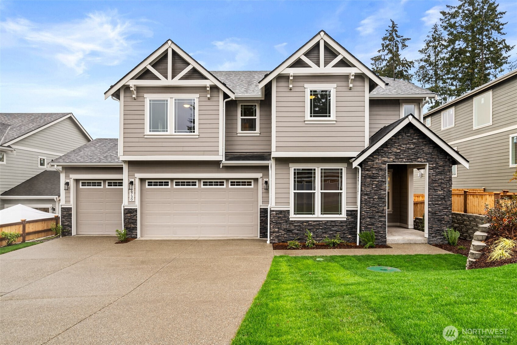 7632 Manzanita Lane NW, Olympia, WA 98502