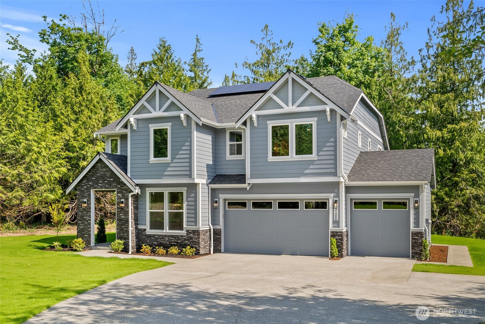 7632 Manzanita Lane NW, Olympia, WA 98502