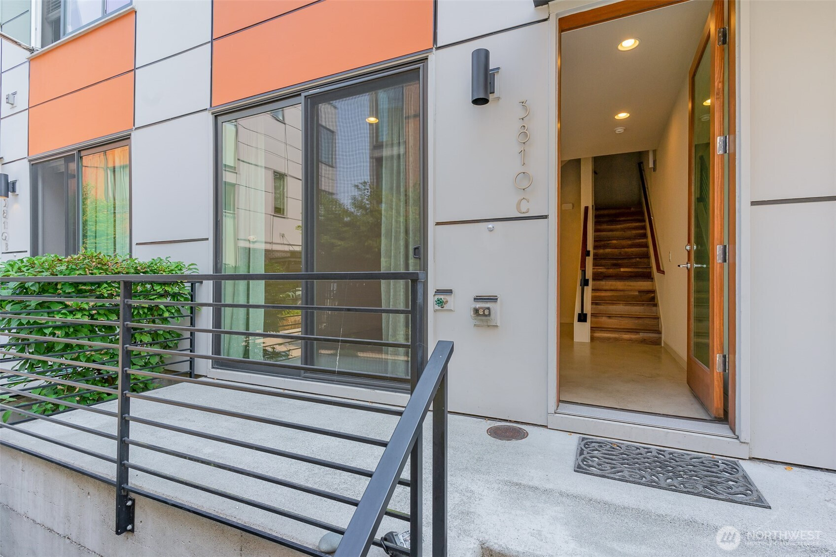 3810 California Avenue SW, Seattle, WA 98116