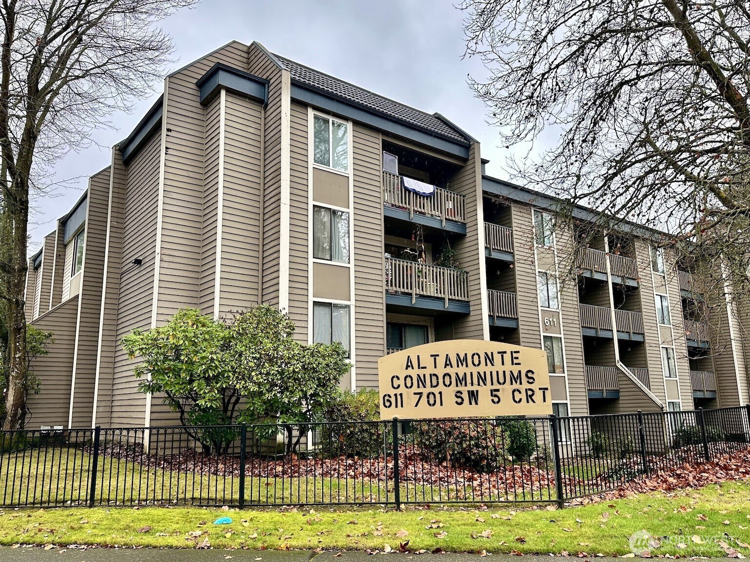 611 SW 5th Court, Renton, WA 98057