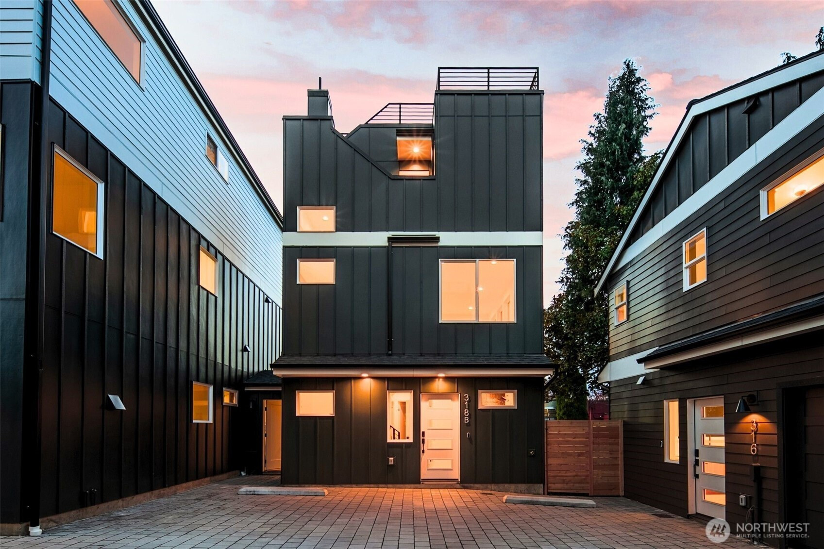 318 B N 84th Street, Seattle, WA 98103