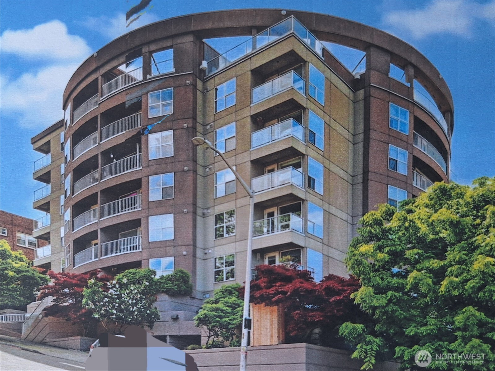 530 Melrose Avenue E, Seattle, WA 98102