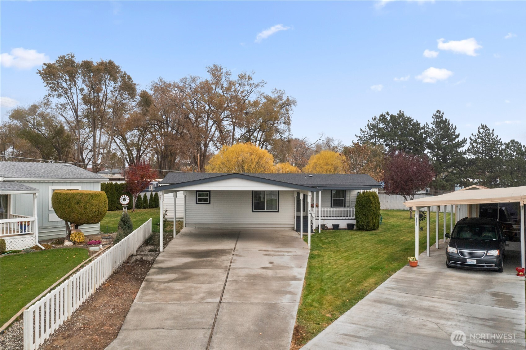 2240 W Broadway Avenue, Moses Lake, WA 98837