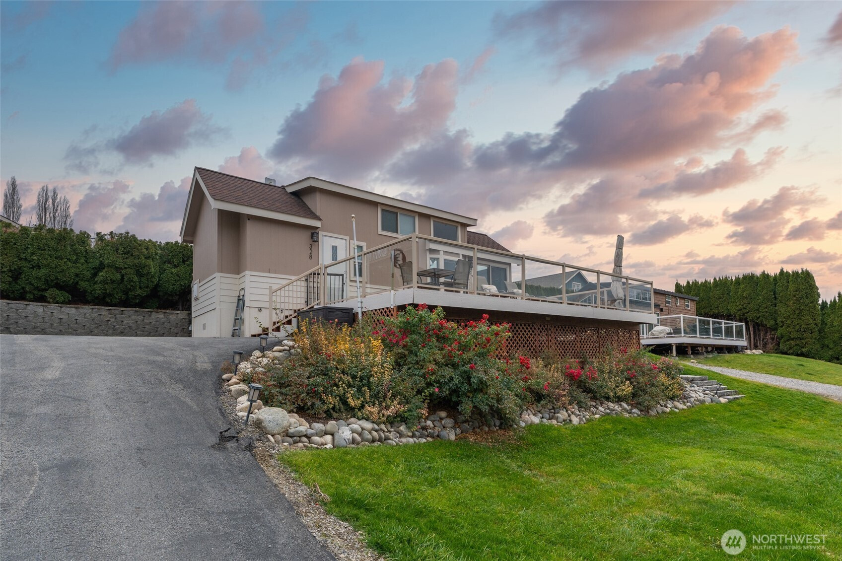 328 Pineview Drive, Orondo, WA 98843