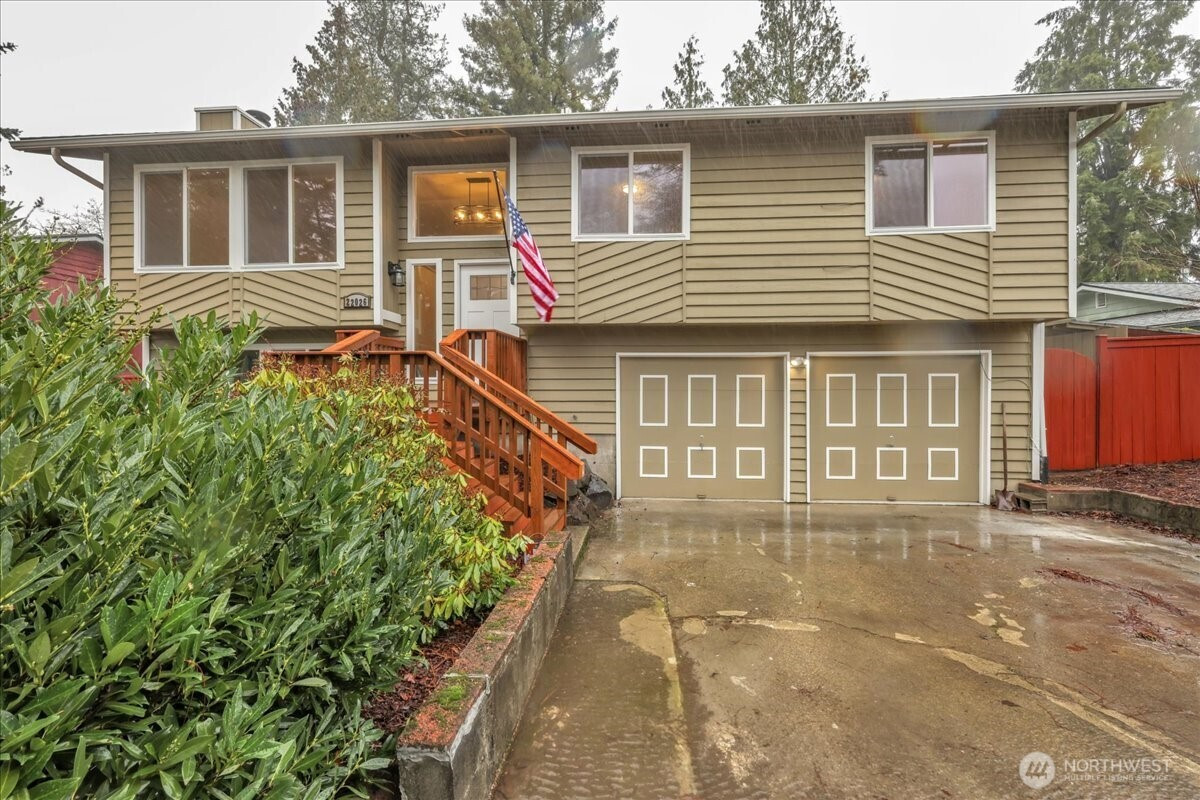22026 SE 269th Place, Maple Valley, WA 98038