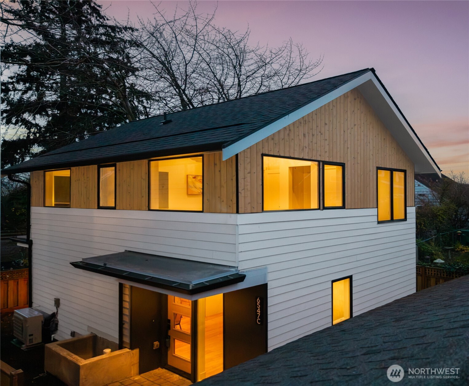 6547 11th Avenue NW, Seattle, WA 98117