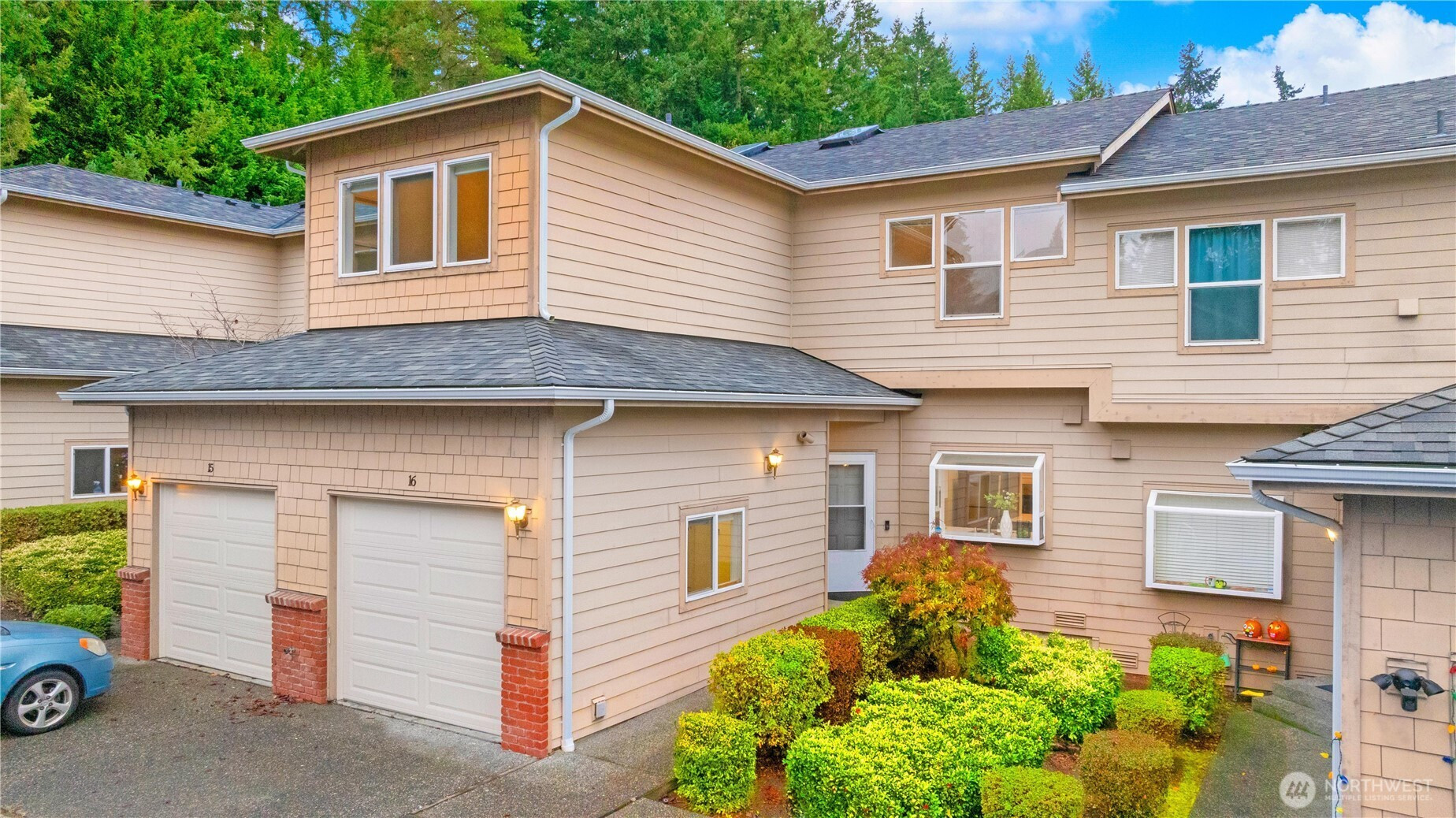 20901 Cypress Way, Lynnwood, WA 98036