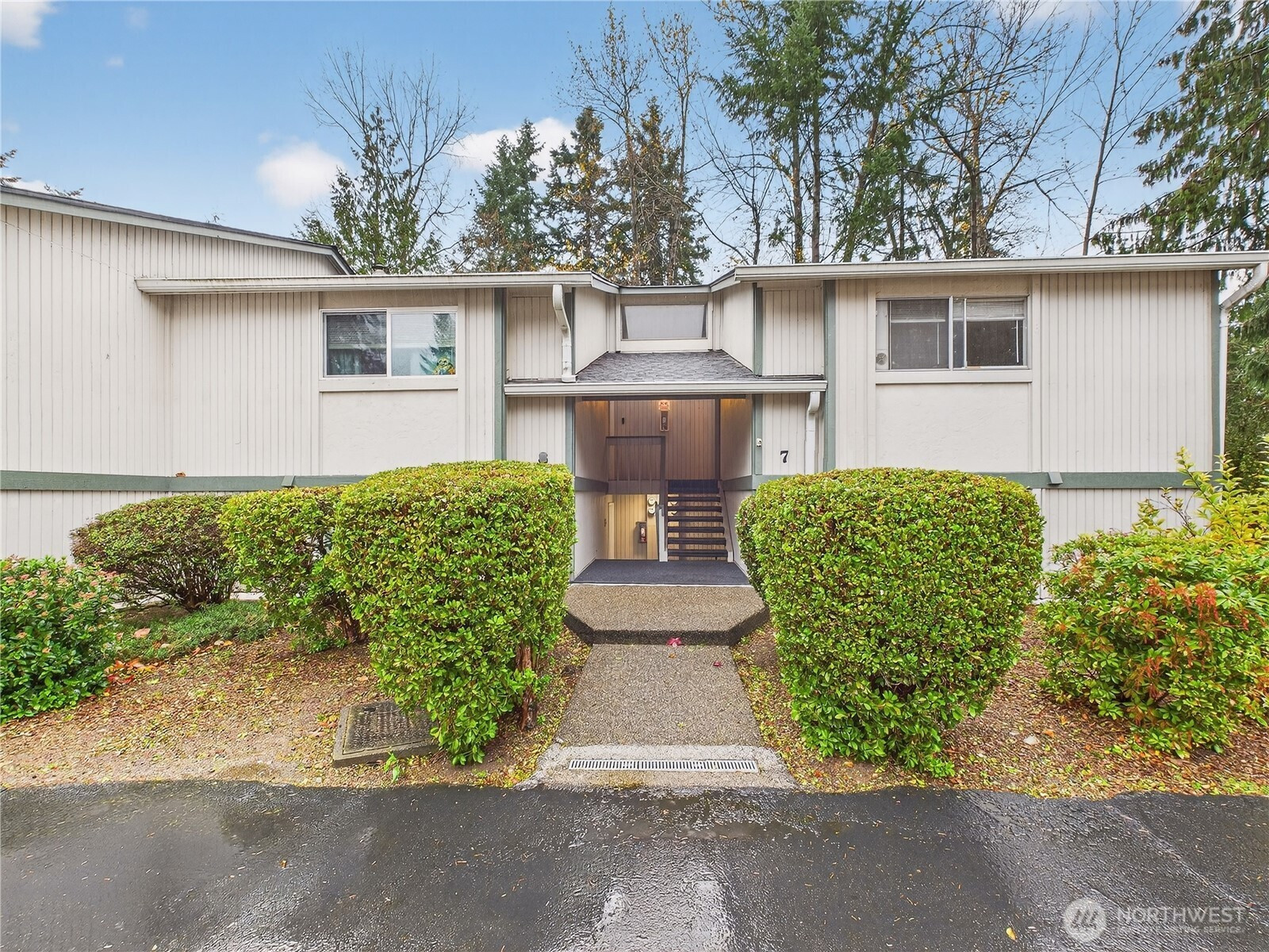 412 S 321st Place, Federal Way, WA 98003
