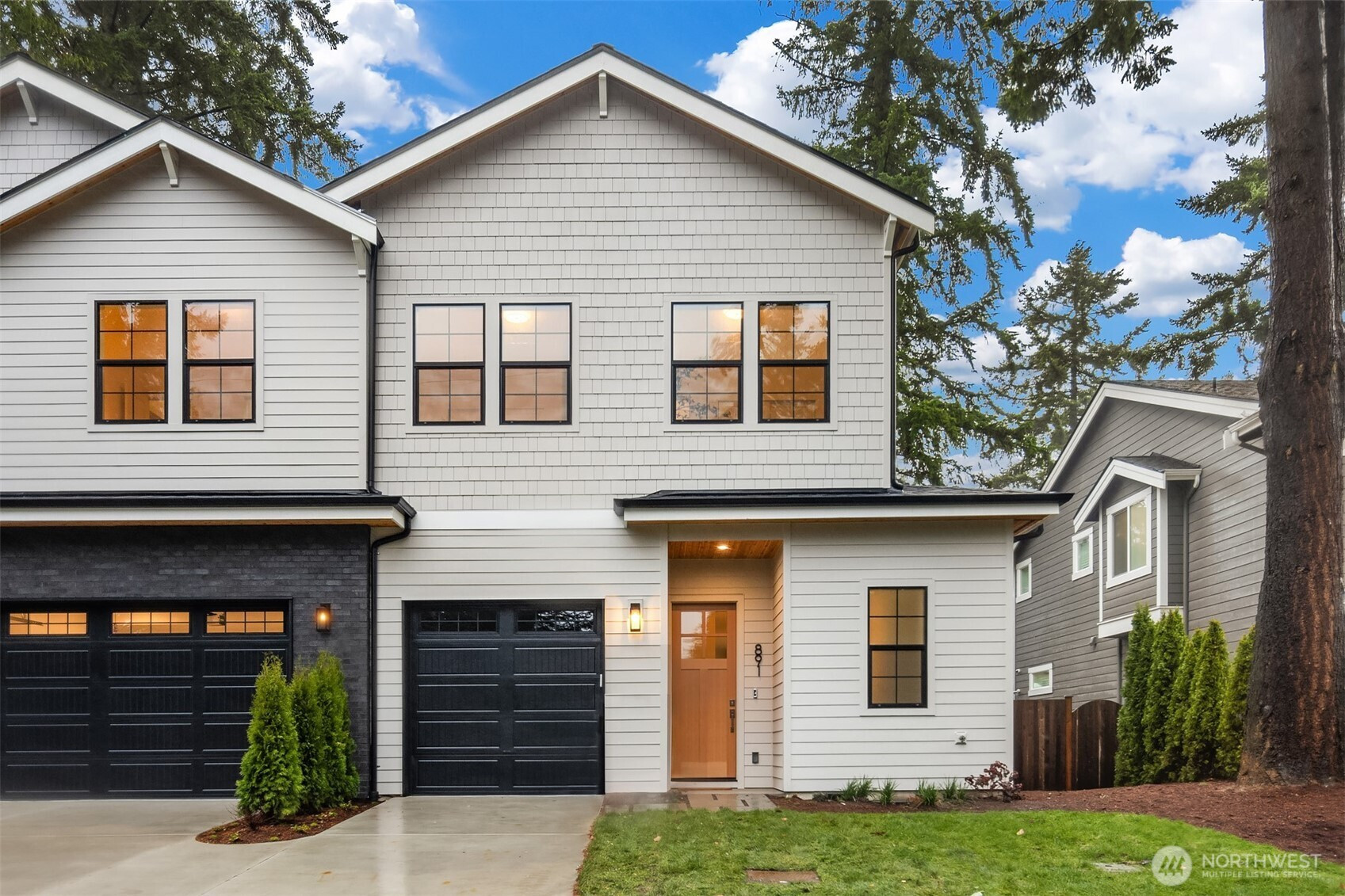 891 166th Avenue NE, Bellevue, WA 98008