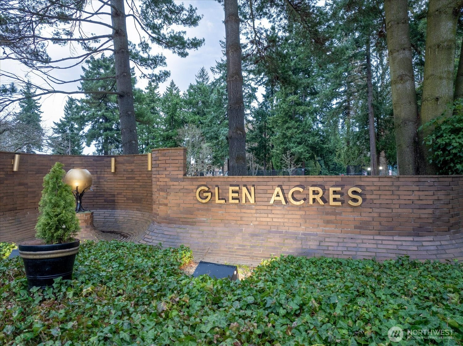11019 B Glen Acres Drive S, Seattle, WA 98168