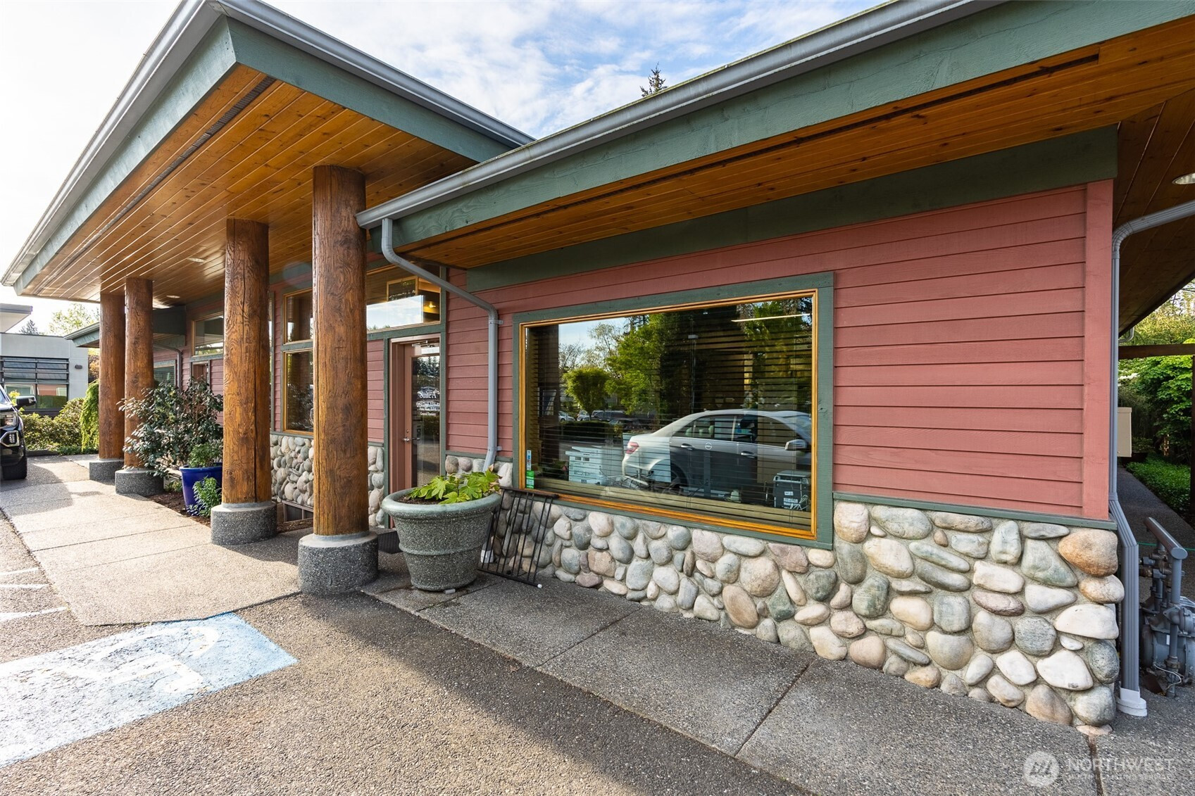 3136 Squalicum Parkway, Bellingham, WA 98225