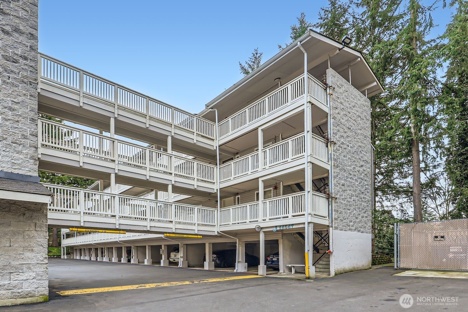 14547 NE 40th St, Bellevue, WA 98007