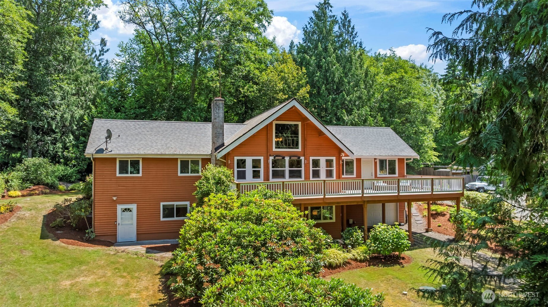 12170 Viewcrest Place NE, Bainbridge Island, WA 98110