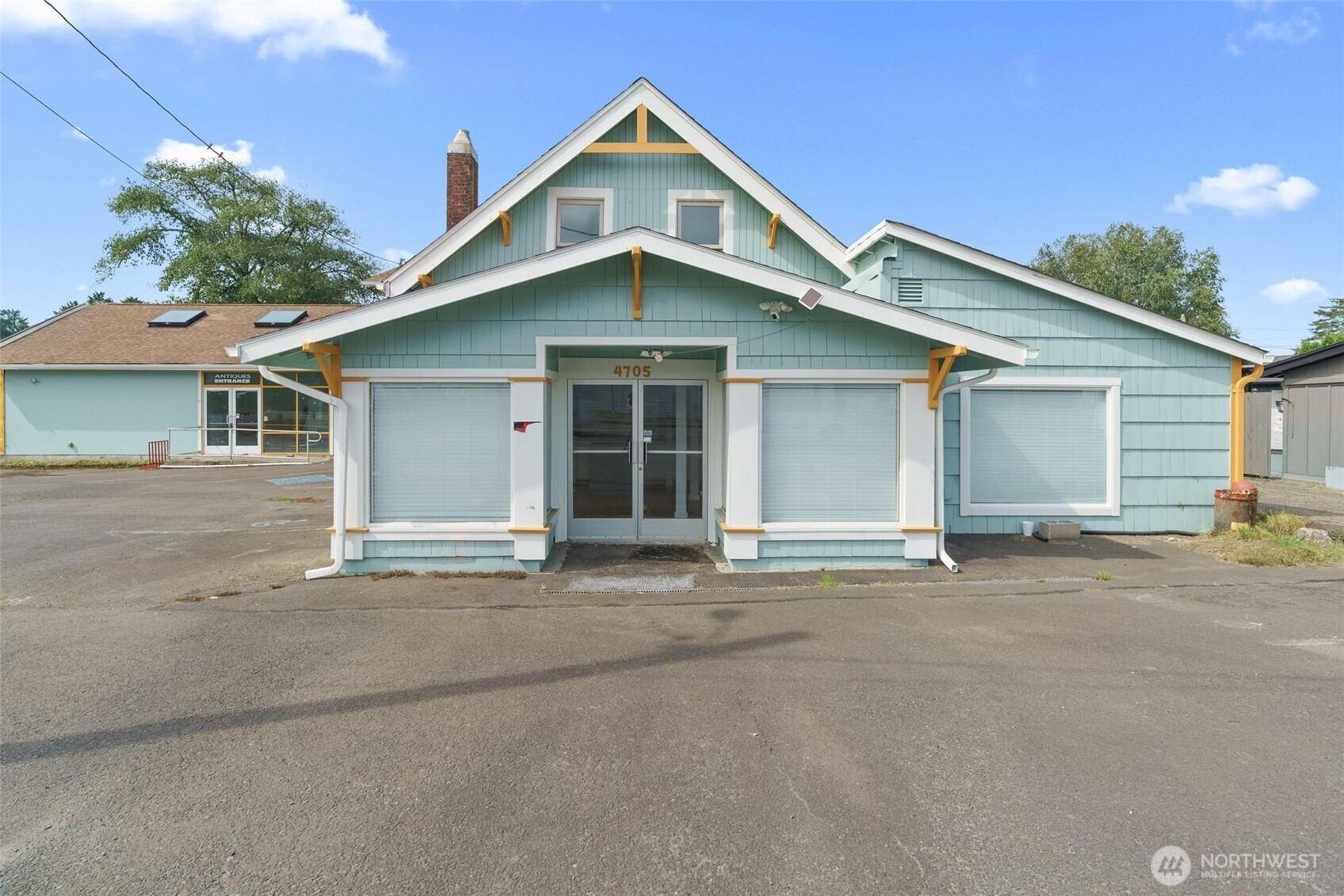 4705 Pacific Way, Seaview, WA 98644