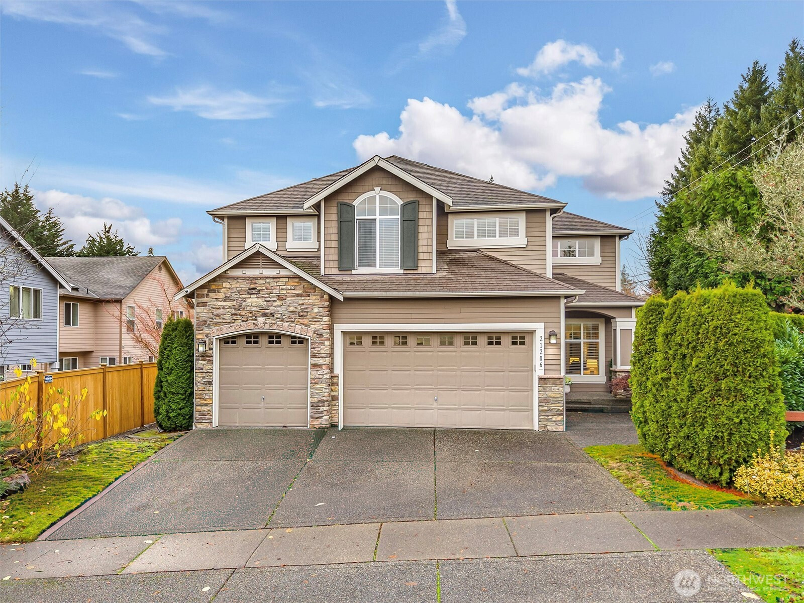 21206 37th Avenue SE, Bothell, WA 98021