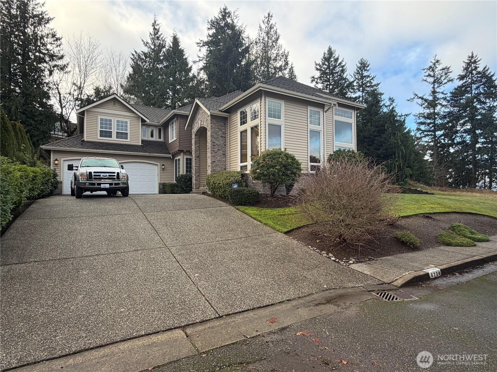 6730 139th Place SW, Edmonds, WA 98026