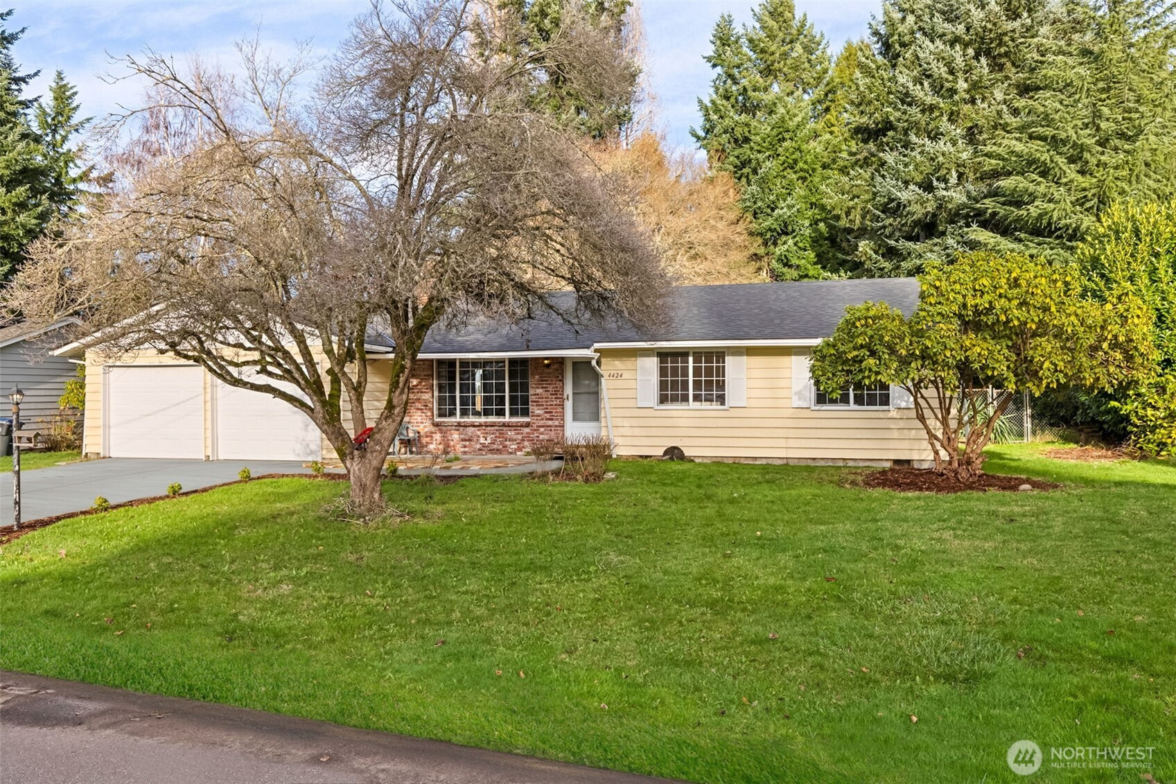 4424 Montclair Drive SE, Lacey, WA 98503