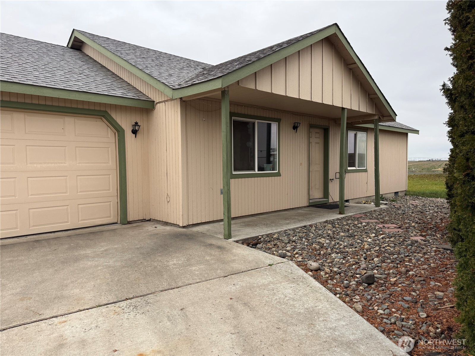1403 S Husky Drive, Moses Lake, WA 98837