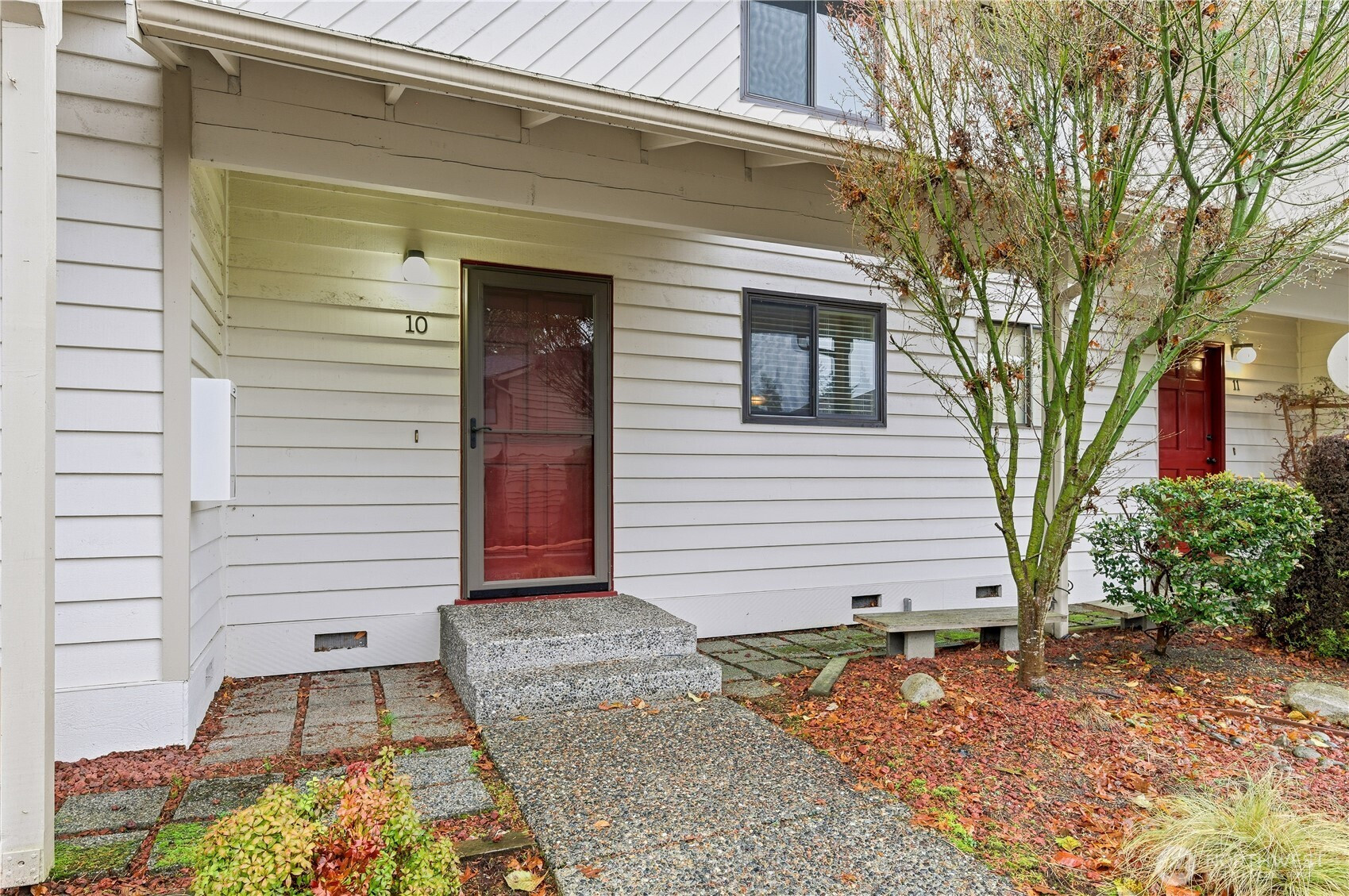 22906 Edmonds Way, Edmonds, WA 98020