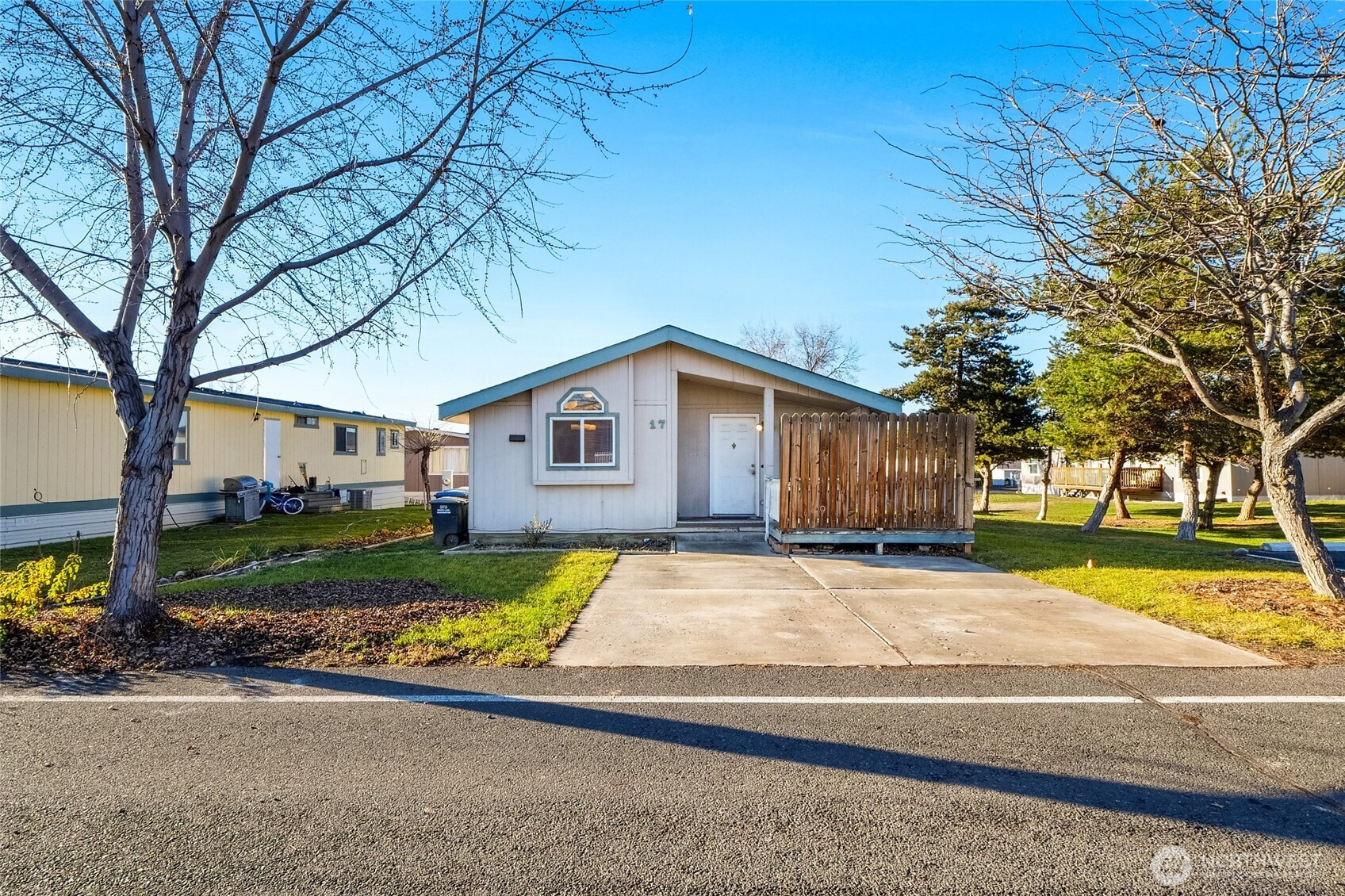 900 N Grape Drive, Moses Lake, WA 98837