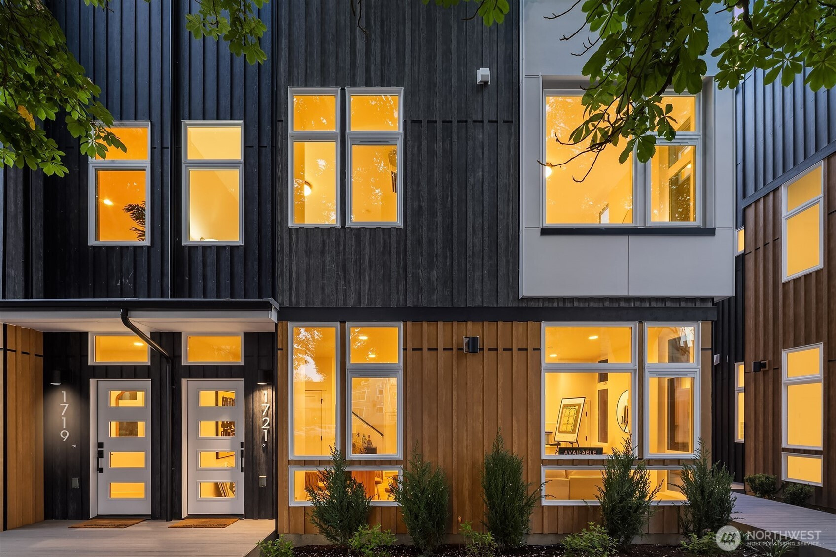 1733 17th Avenue, Seattle, WA 98122