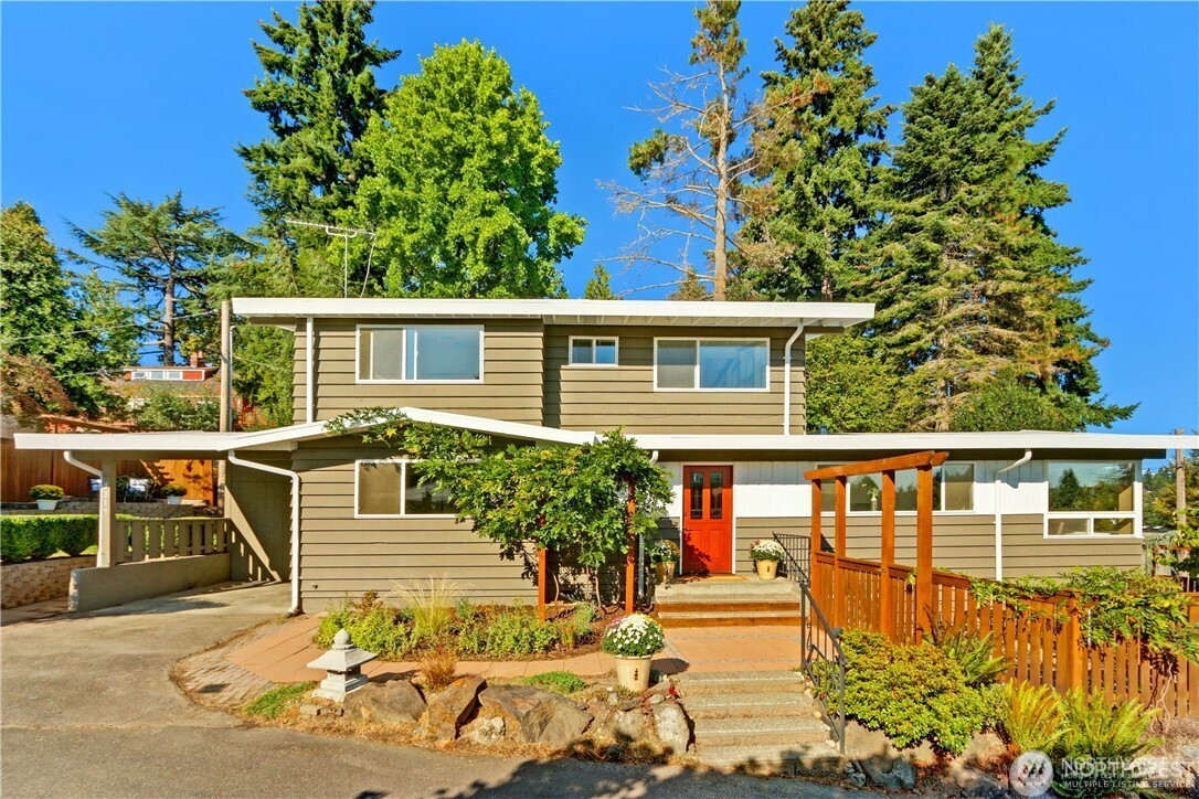 3215 NE 103rd Street, Seattle, WA 98125