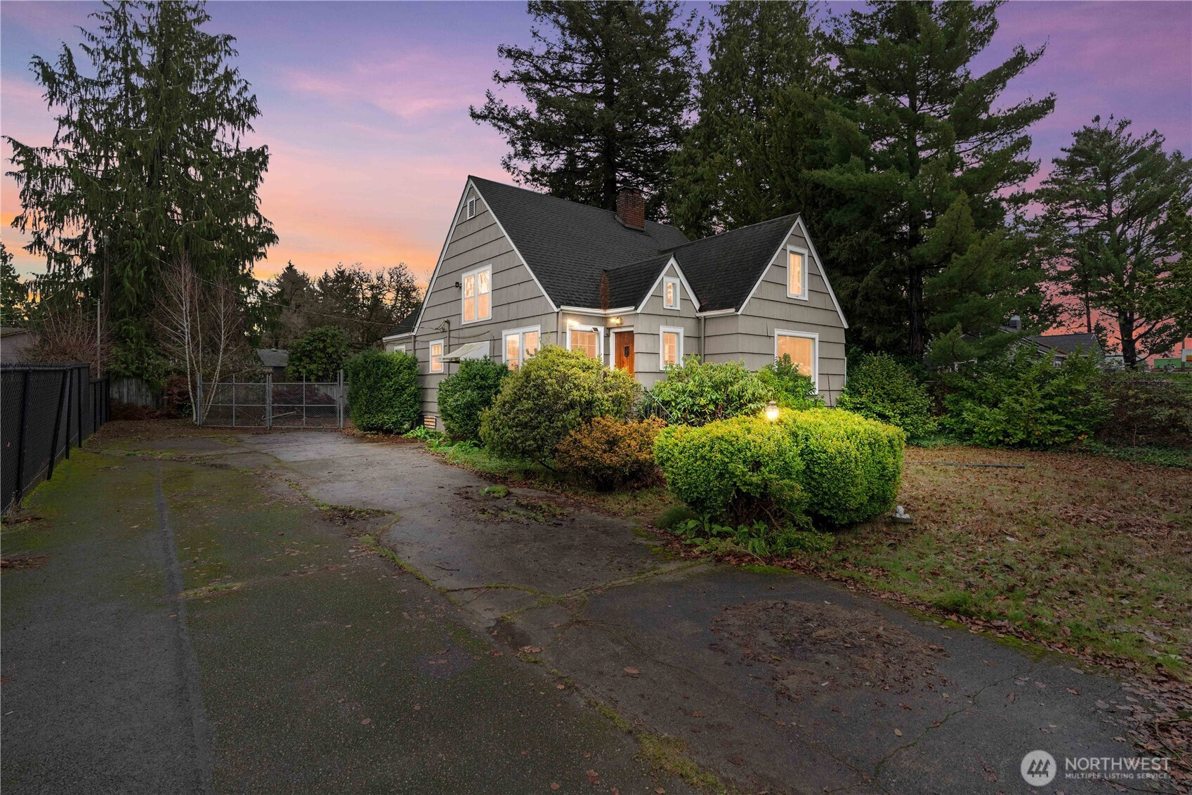 6311 Pacific Avenue, Tacoma, WA 98408