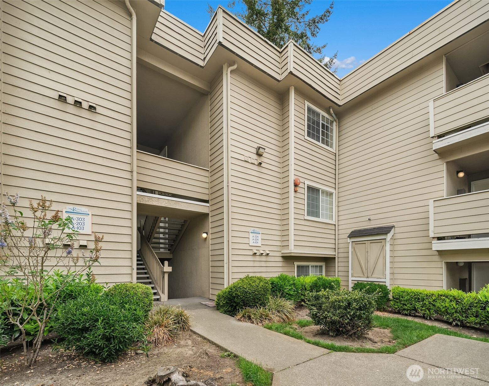 28311 S 18th Avenue S, Federal Way, WA 98003