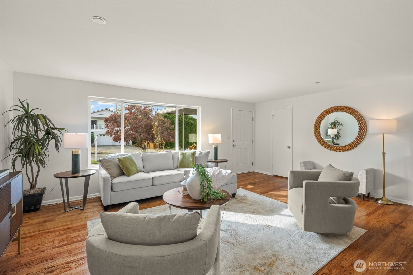 9728 57th Avenue S, Seattle, WA 98118