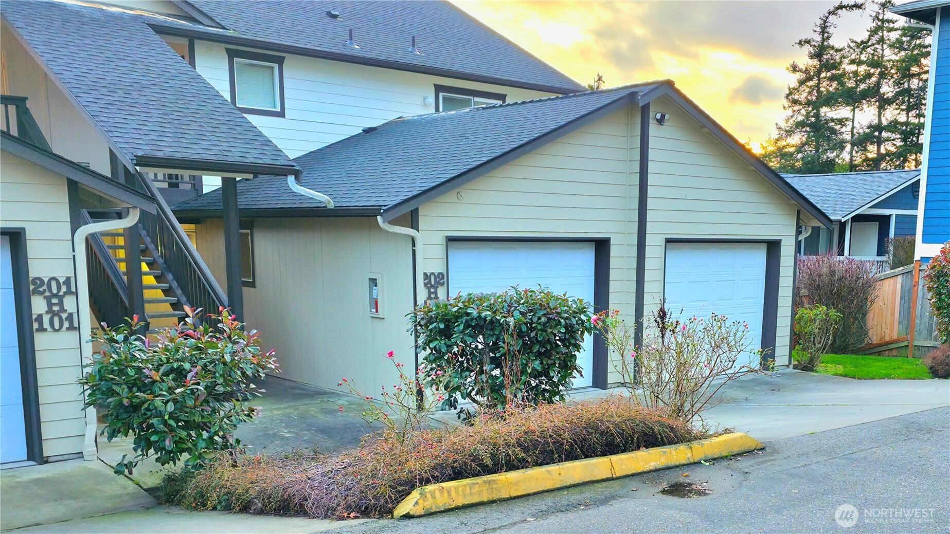 30875 State Route 20, Oak Harbor, WA 98277