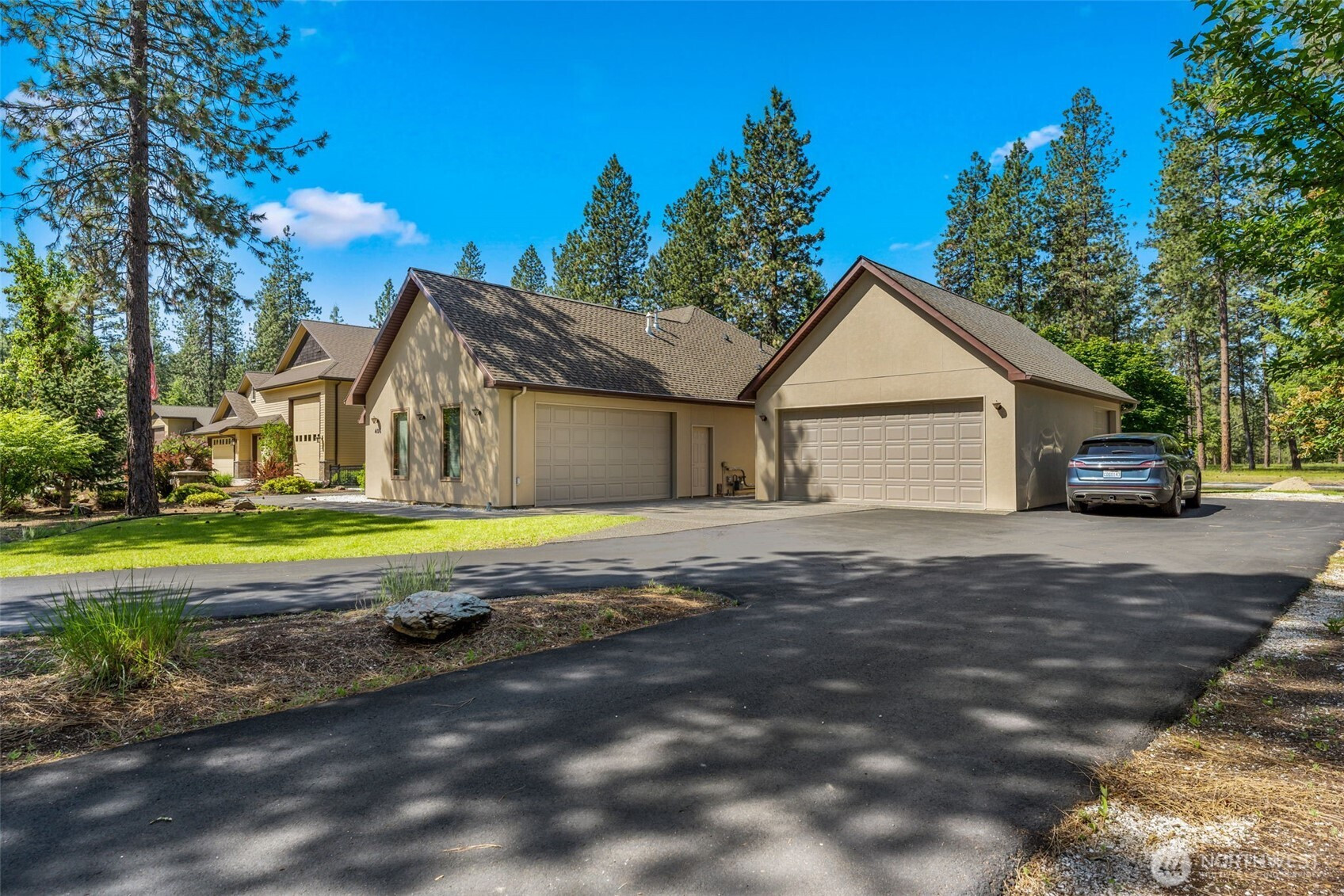 406 Hogans Way, Chewelah, WA 99109