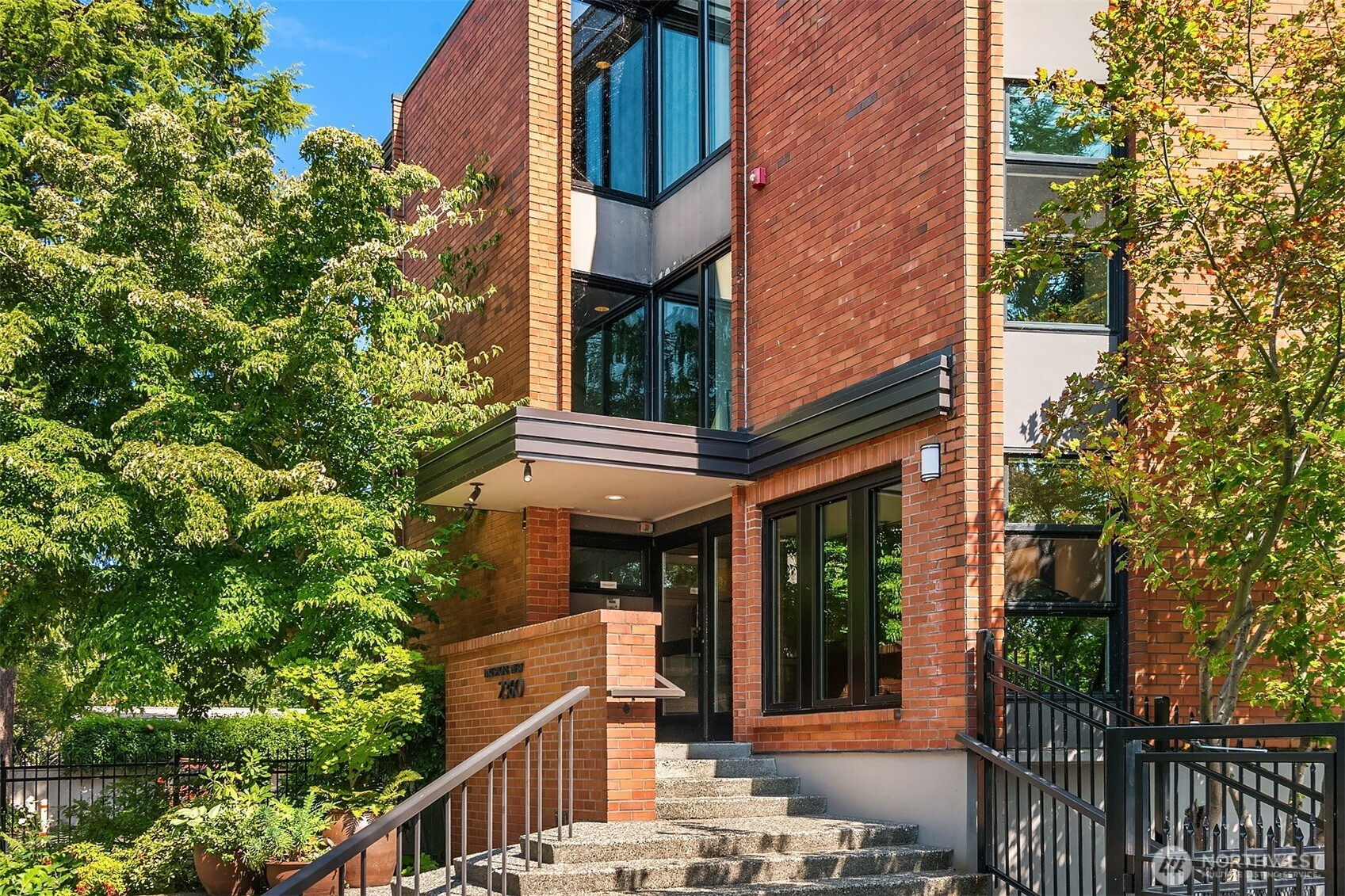 2360 43rd Avenue E, Seattle, WA 98112